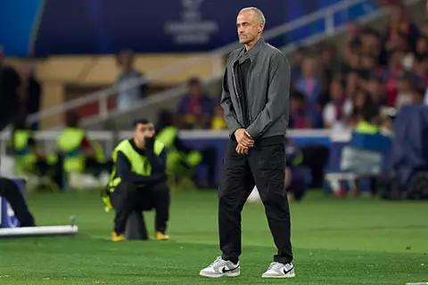 إنريكي: بيدري وفيتينيا الأفضل في العالم